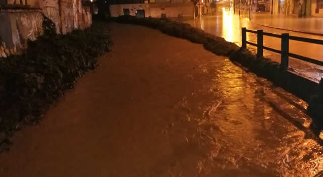 Inundaciones en dos barrios de Soacha dejan afectaciones económicas a las familias