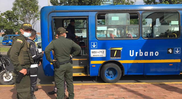 Cuatro sujetos atracaron a pasajeros de un bus del Sitp en Bogotá