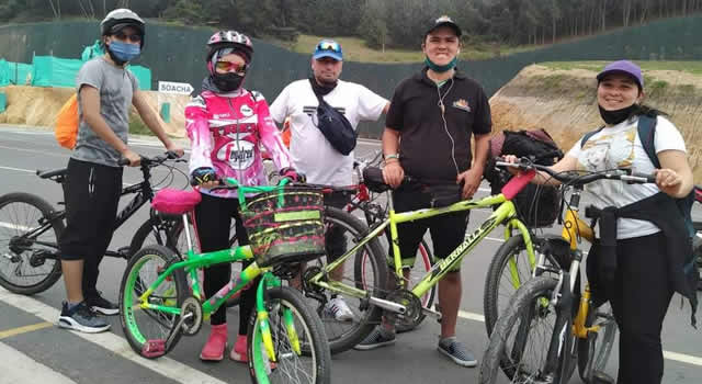 Colectivo juvenil lidera salidas en bici para promover el reconocimiento del territorio en Soacha
