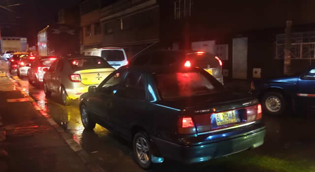 Bloqueos en calle 22 de Soacha generan caos vehicular