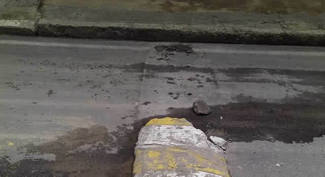 Vecina del Nogal en Soacha tumbó reductor de velocidad que la misma comunidad instaló