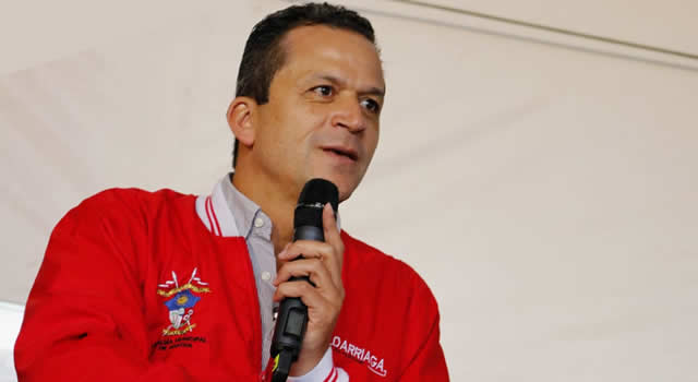 Revive escándalo de los mercados que tienen contra la pared al alcalde de Soacha Juan Carlos Saldarriaga