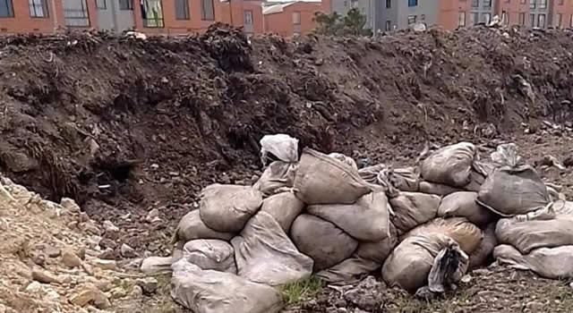 En Parque Campestre rellenan lote con residuos que producen moscas y zancudos