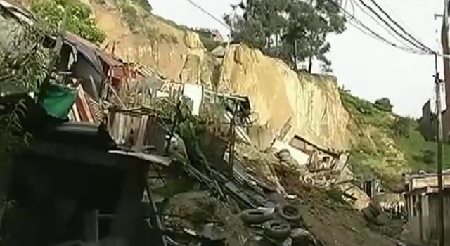 Deslizamiento de tierra en Soacha dejó sin vivienda a varias familias