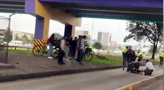 Escolta de Petro atropelló a una mujer en Bogotá