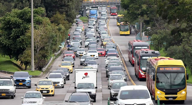 ¡Atención! Plan piloto en la Calle 80 para mejorar el caos de la movilidad