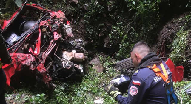 Vehículo de Gerardo Segura que cayó al Salto del Tequendama