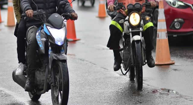Restricción de parrillero hombre en Bogotá se terminó