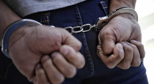 Dos hombres fueron captados por un video como cargaban con dificultad bolsas extrañas; era el cuerpo desmembrado de una persona