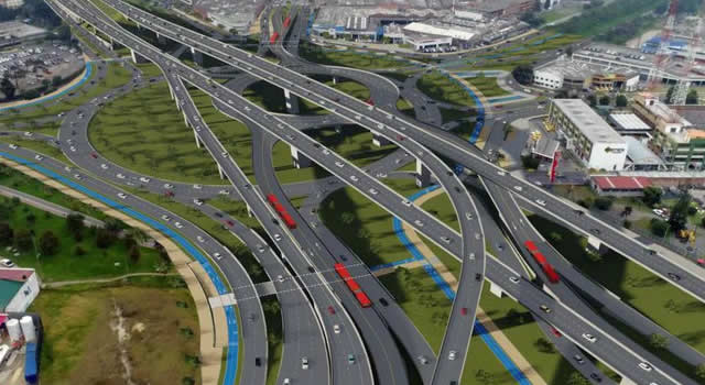 La alcaldesa Claudia López anunció este 31 de octubre que ya se abrió la licitación para ampliar la Calle 13, señala que la inversión es de $3.4 billones.