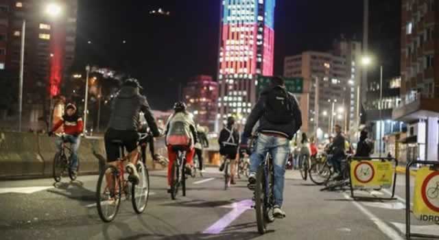 Prográmese y disfrute de la ciclovía nocturna en Bogotá