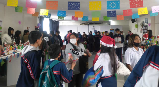 Feria Navideña en la Institución Educativa San Mateo de Soacha