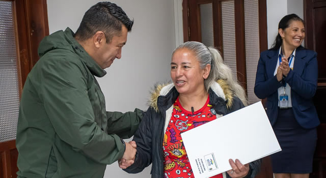 Alcaldía de Sibaté entrega resoluciones de titulación