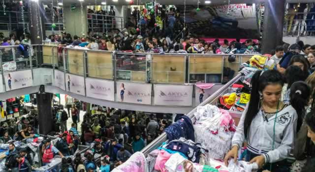 Comerciantes de San Victorino recaudaron fondos para dar obsequios a niños en Navidad