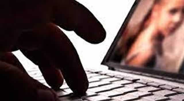 Capturan en Bogotá a mujer que vendía pornografía infantil en páginas webcam