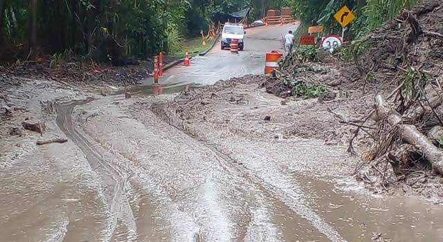 Cachipay quedó incomunicado por falla geológica y lluvias en la zona