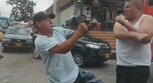 Dos conductores se fueron a los golpes en La Vega, Cundinamarca