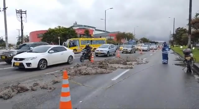 Movilidad colapsada en algunos puntos de Bogotá