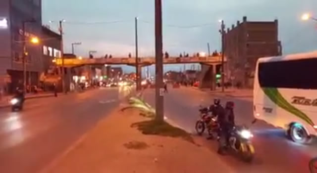 De nuevo hay bloqueos en la autopista Sur en Soacha