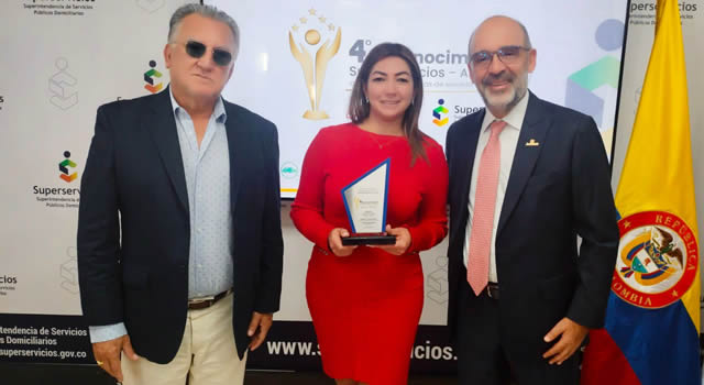Empresa de Acueducto y Alcantarillado de Santa Ana fue reconocida por buenas prácticas de servicio al usuario
