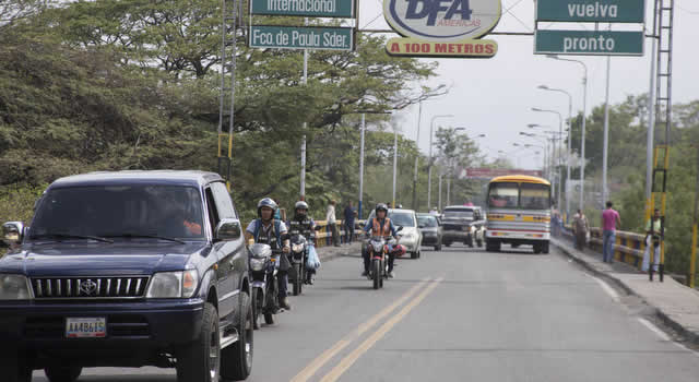 MinComercio propone abrir la frontera con Venezuela por 24 horas