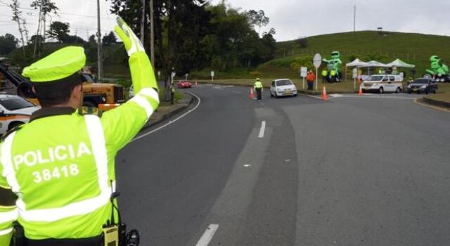 Autoridades realizan acompañamiento a viajeros durante el Plan Éxodo