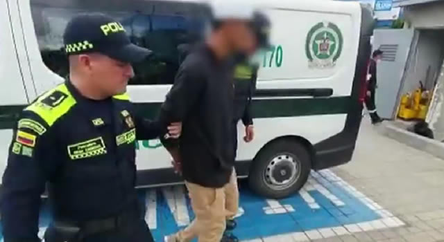 Sujeto capturado en Transmilenio es señalado de pertenecer al Tren de Aragua