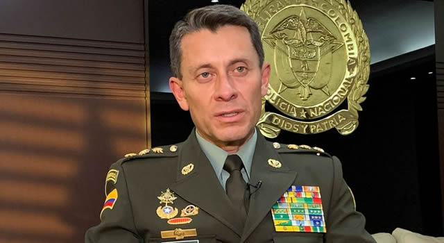 General Henry Sanabria sale de la dirección de la Policía Nacional