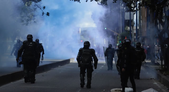 Vandalismo y disturbios en las marchas de este viernes en Colombia