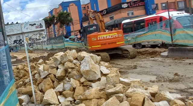 Denuncian demoras en los arreglos viales de la calle 30 en San Mateo