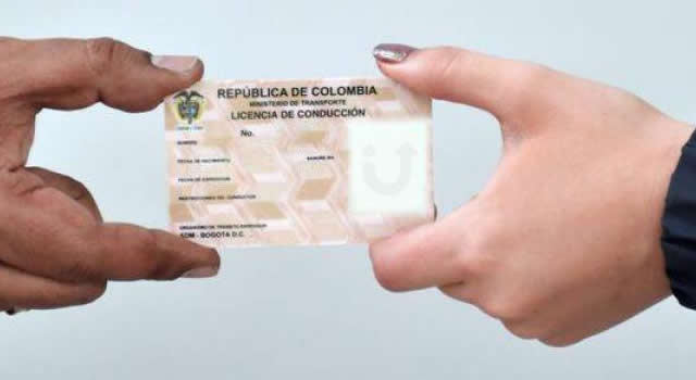 Moteros siguen en desacuerdo ante los cambios para la renovación de la licencia de conducción