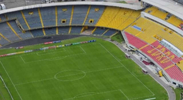 ¿Se implementarán mallas en las gradas de los estadios para generar orden público?