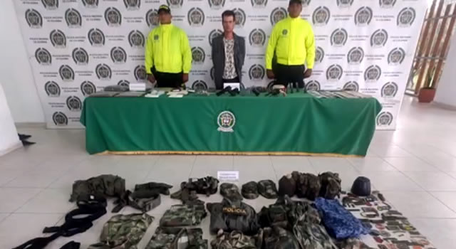 Capturaron a un cubano que delinquía en Soacha, se le decomisaron armas, municiones y radios de comunicación