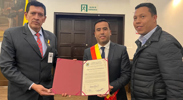 Empresa de Licores de Cundinamarca recibió Orden Civil al Mérito José Acevedo y Gómez