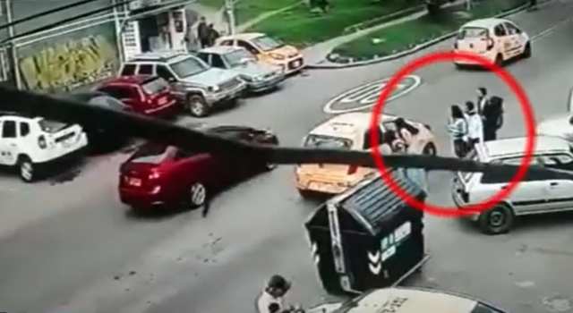  En Bogotá un taxista habría hurtado a una familia tras terminar su carrera