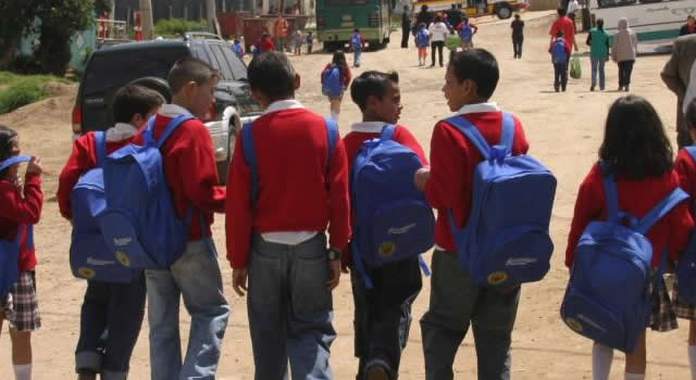 Menor de 9 años es víctima de xenofobia y agresión verbal por los directivos de un colegio