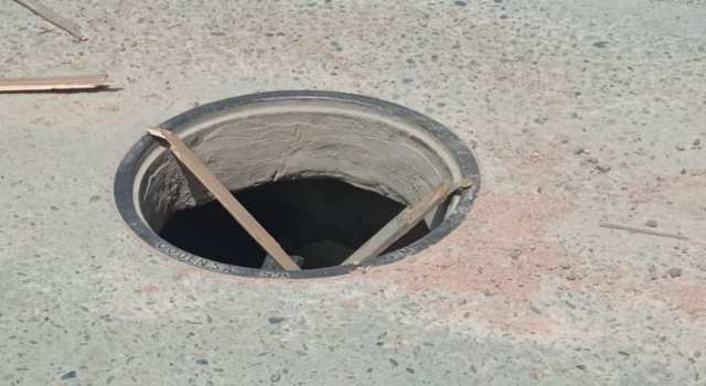 Alcantarilla sin tapa en el barrio San Mateo, Soacha ha generado varios accidentes