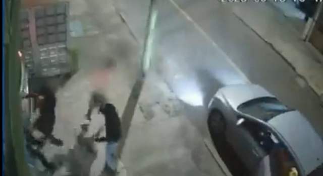 Ladrones resultaron amenazados con su propia arma