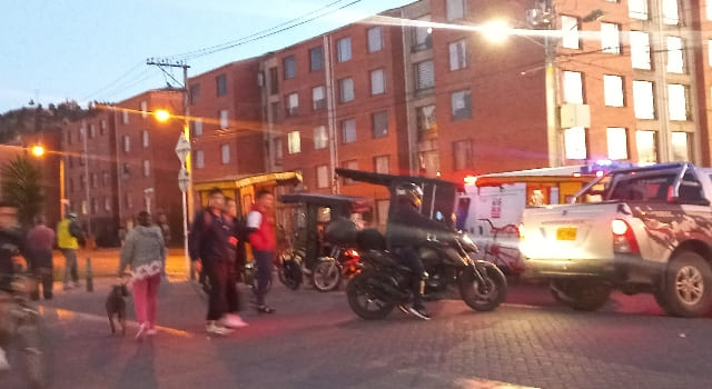 Accidente entre bicitaxista y motociclista en San Mateo