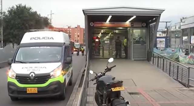 Una persona falleció al interior de una estación de Transmilenio