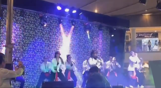 Pared les cayó encima a bailarines en centro comercial Salitre Plaza de Bogotá