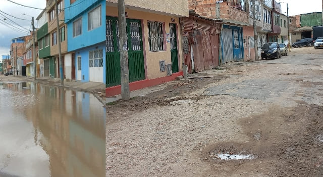Rebosamiento de aguas negras en el barrio Olivos Primer Sector