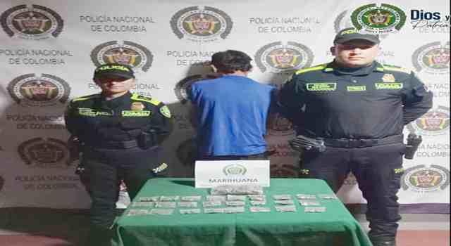 En Agua de Dios un hombre llevaba una libra de marihuana en sus bolsillos