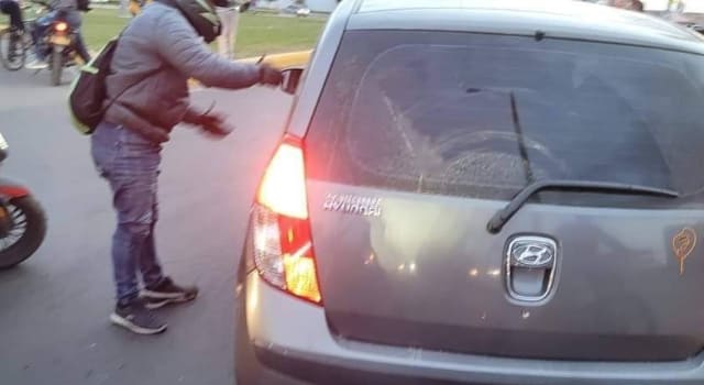 Motociclista fue presuntamente atacado con machete