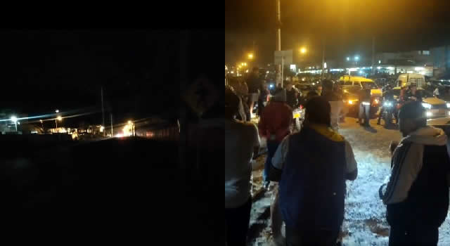 Bloqueada la vía Indumil en Soacha, protestan por falta de alumbrado público