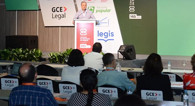 Apoyo del Centro de Arbitraje y Conciliación en litigios por evasión de impuestos propone la Cámara de Comercio de Bogotá