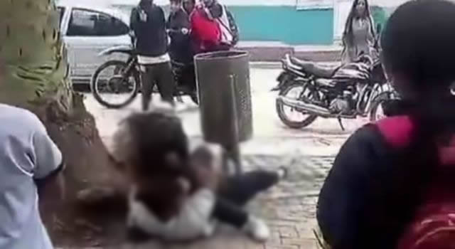 Riña entre dos menores de edad a las afueras de un colegio en Pasca, Cundinamarca