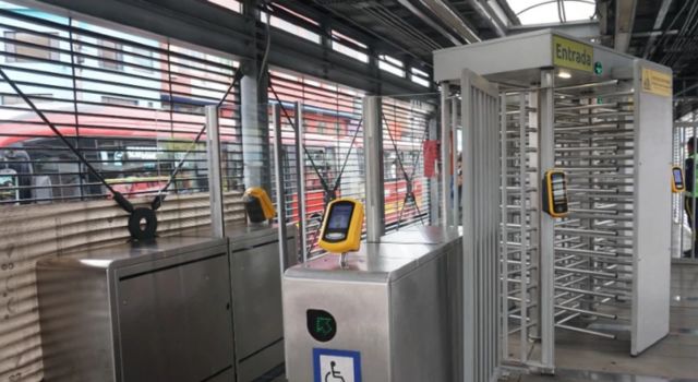 nuevos torniquetes anticolados en dos estaciones del Centro de Bogotá