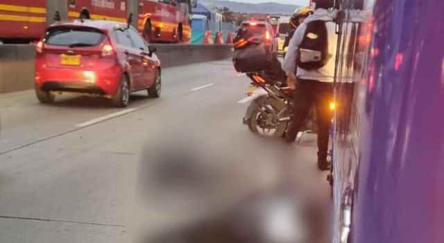 Motociclista falleció en accidente de tránsito cerca del Sena de la 30 de Bogotá
