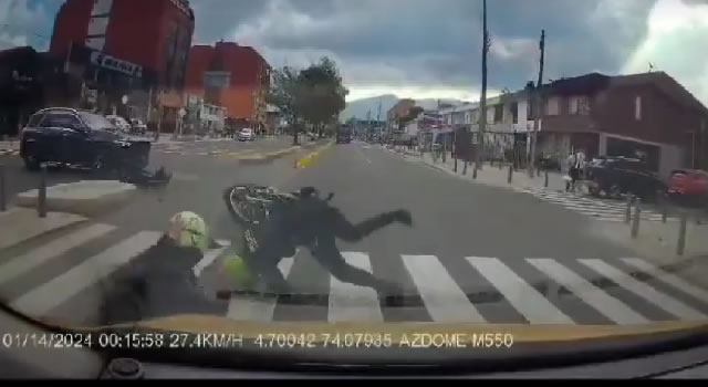 dos policías fueron atropellados en Bogotá